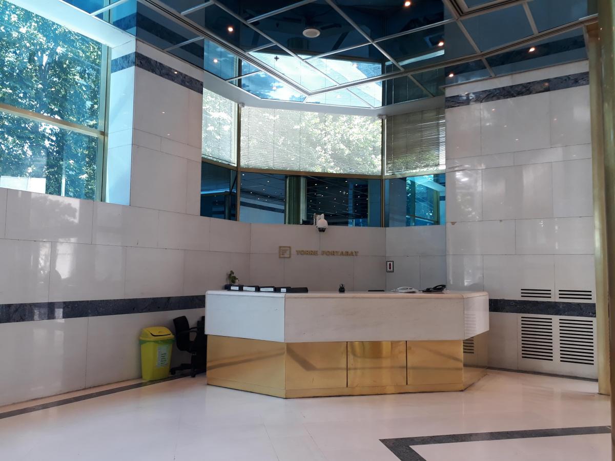 Oficinas en Alquiler | Torre Fortabat, Bouchard 680, Plaza Roma | 535 m²