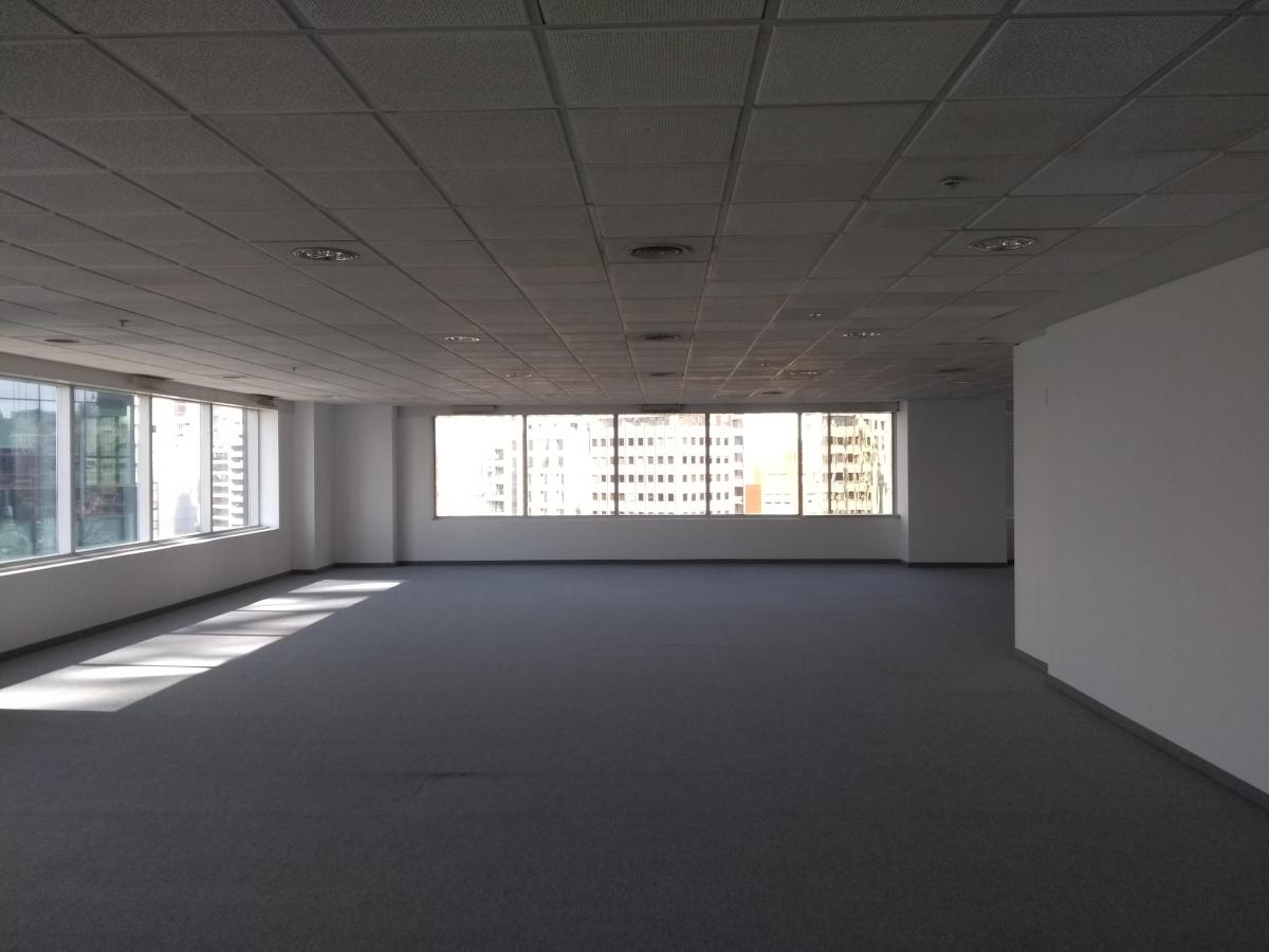 Foto de Oficina En Alquiler | Catalinas Plaza, Av. Madero 900, Catalinas, Caba | 767 M², imagen 1