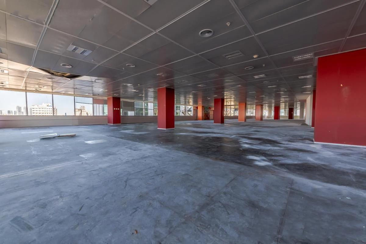 Foto de Oficinas en Alquiler | Bouchard 557, Plaza Roma, CABA | 1.555 m², imagen 4