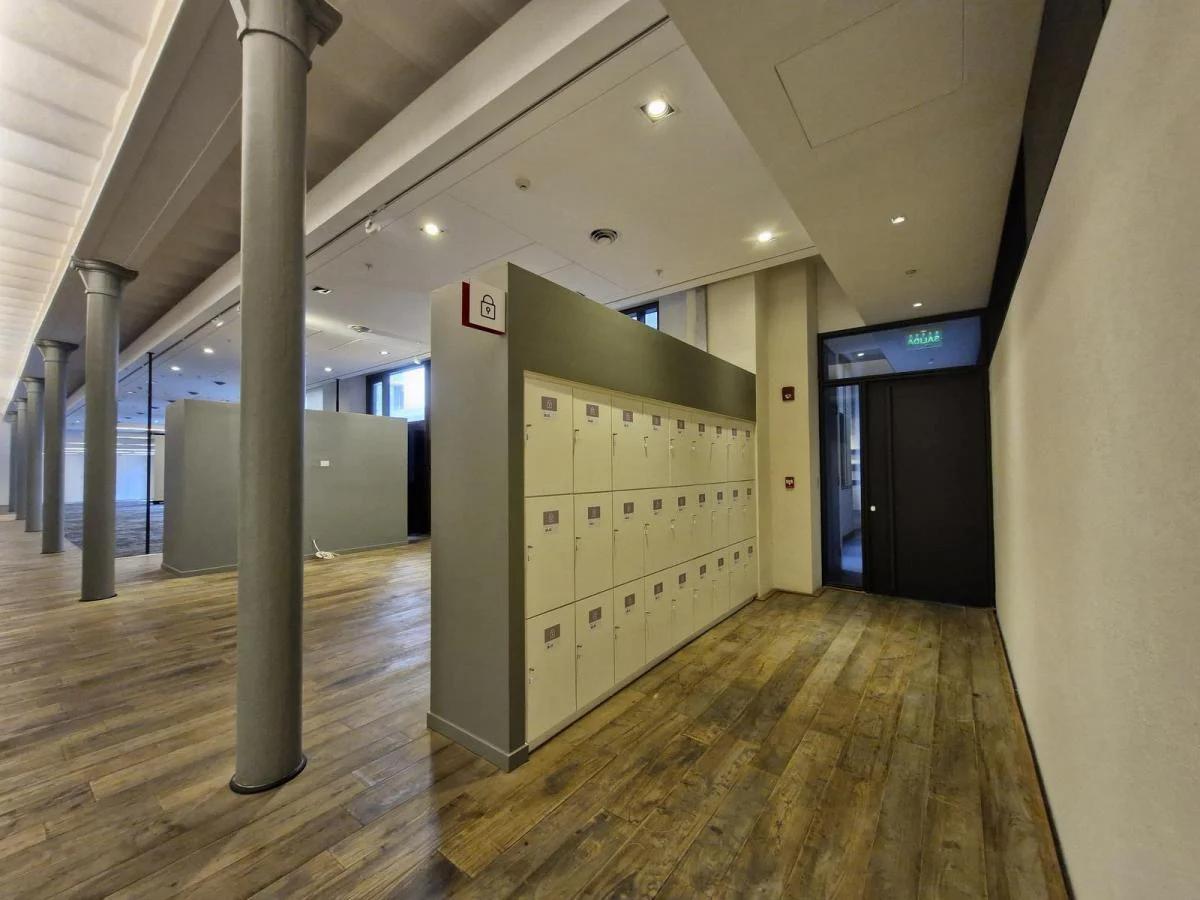 Foto de Alquiler Oficinas | Chile 249, CABA | 924 m², imagen 2