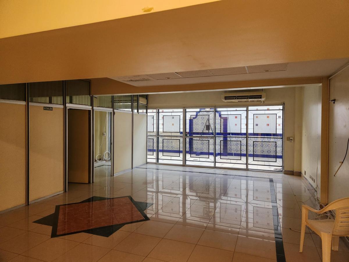 Foto de Local en Alquiler | Av. Santa Fe y Pueyrredón, Recoleta | 87 m², imagen 1