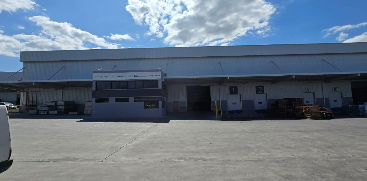 Nave Industrial en Alquiler | Col. Panamericana Km 32,5, Tigre | 2.300 m²