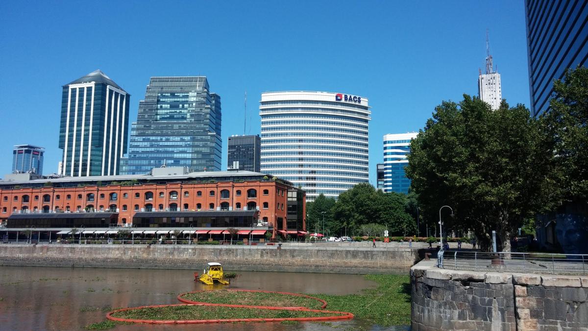 Foto de Alquiler | Torre República, Tucumán 1, Plaza Roma | 961 m², imagen 2