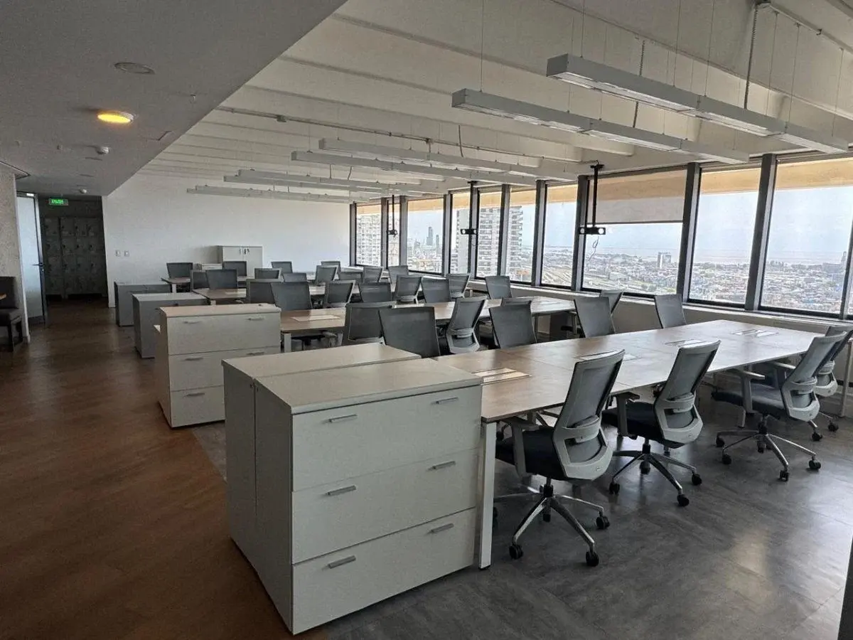Alquiler de Oficinas Amoblada | Edificio Pirelli, Maipu 1300, CABA | Piso 20° - 448 1