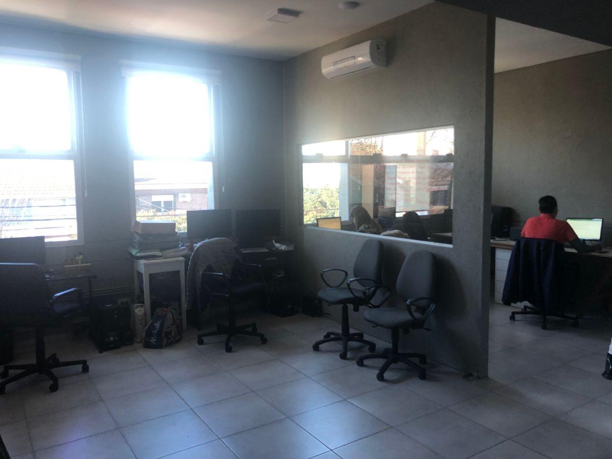 Foto de Depósito en Alquiler | Pampa 1934, Béccar | 325 m², imagen 5