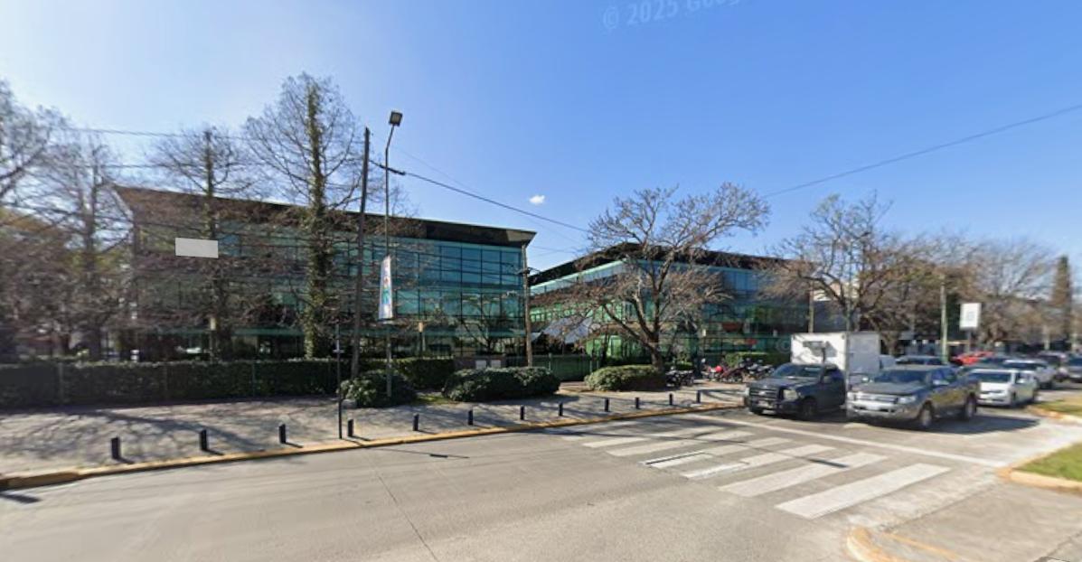 Alquiler de Oficinas en Lomas de San Isidro | Av. Fondo de la Legua 936,
Martinez | 440 m²