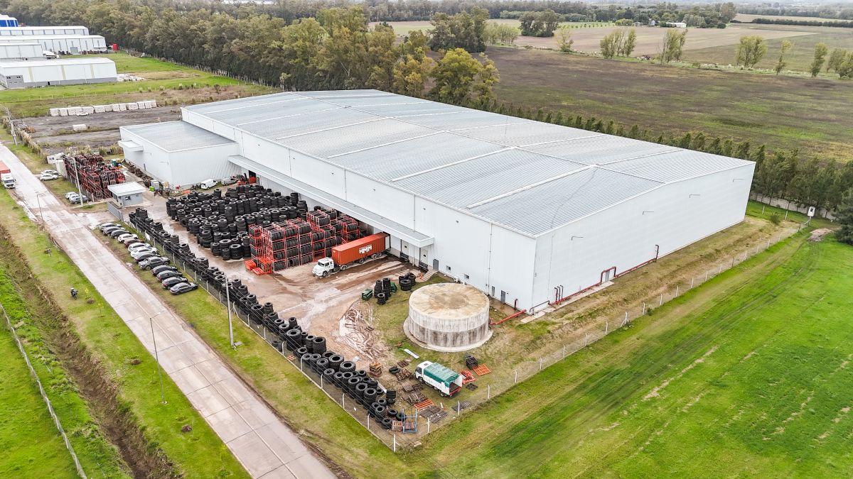 Foto de Nave Logística en Alquiler | Polo Industrial Ezeiza | 13.680 m², imagen 3