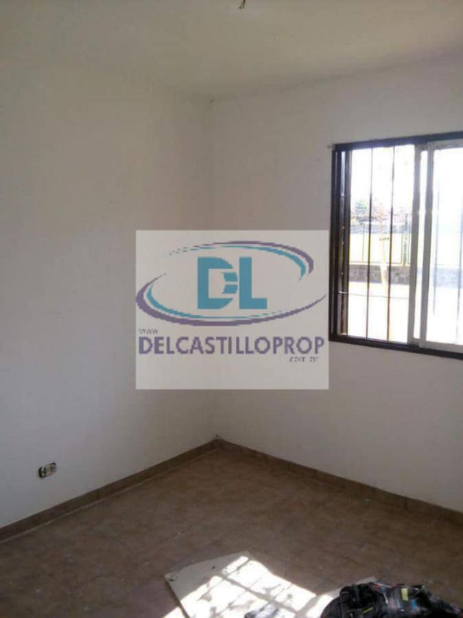 Departamento 4 Ambientes Planta Baja en Complejo Mil Viviendas 3