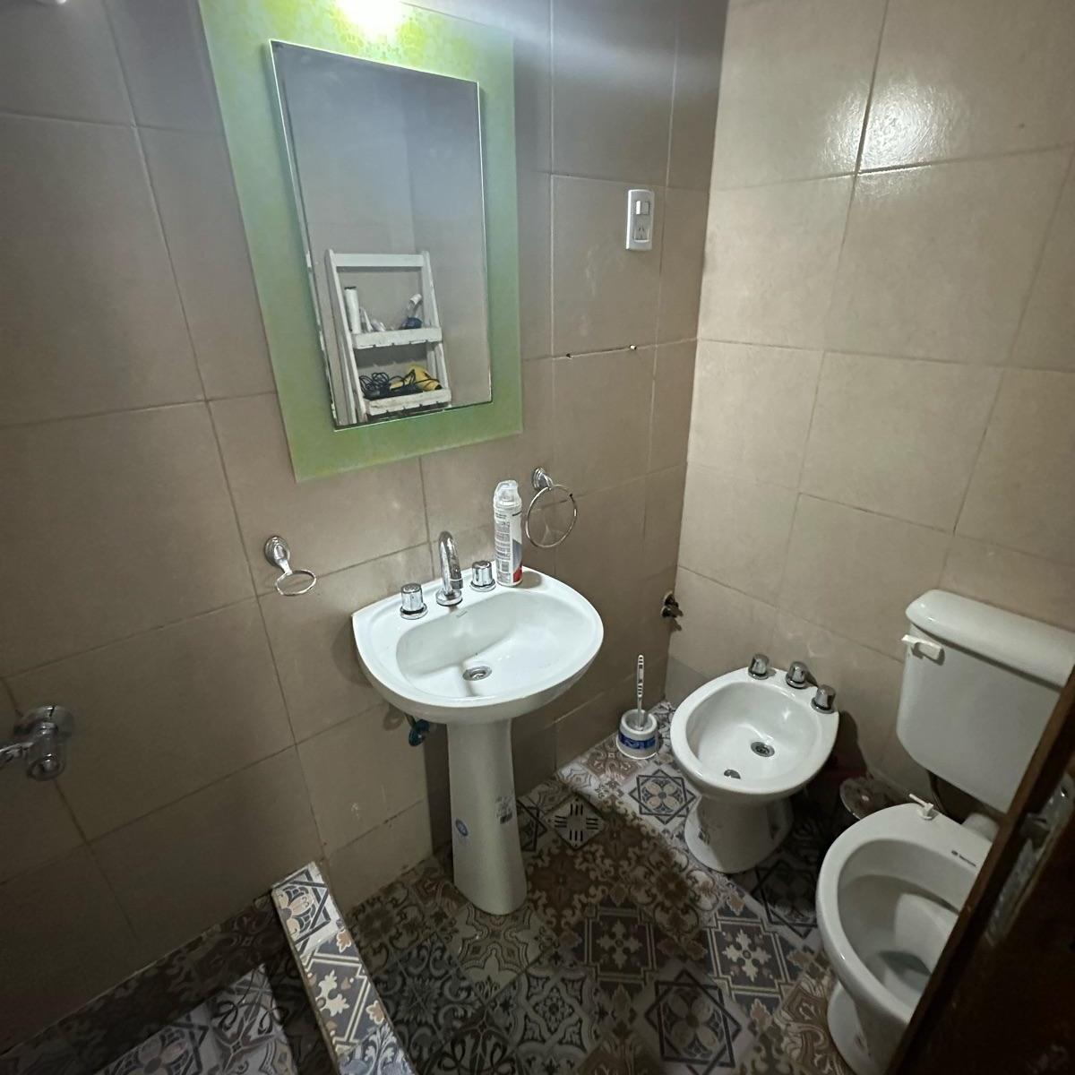 Casa Sobre Lote de 300 Mtrs2 Aprox, 4 Ambientes con Cochera 1