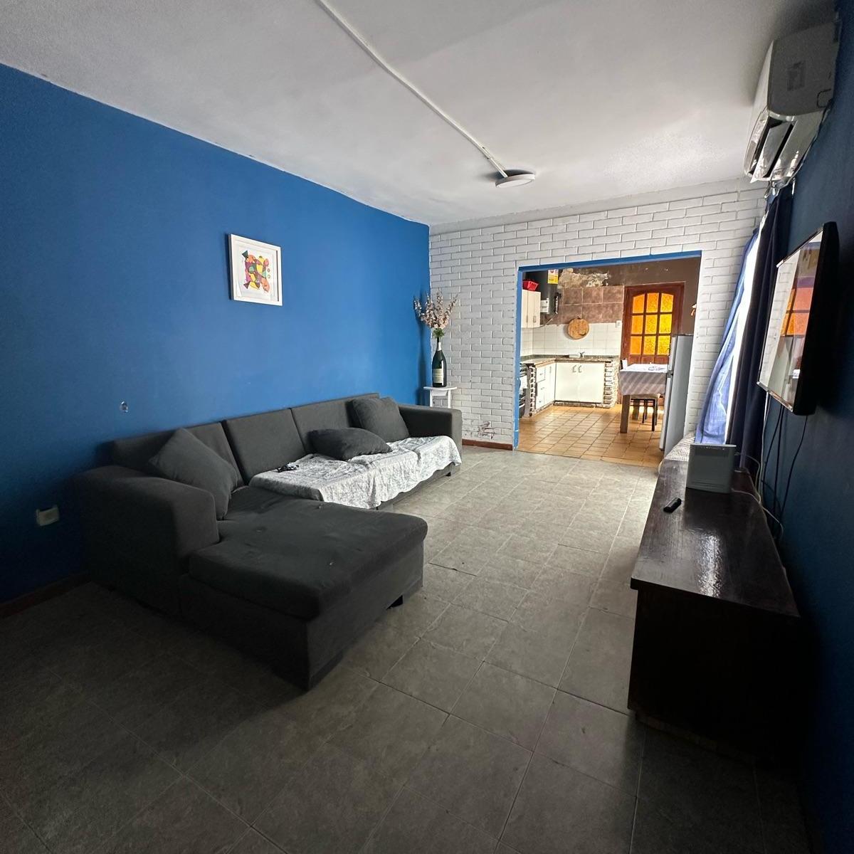 Casa Sobre Lote de 300 Mtrs2 Aprox, 4 Ambientes con Cochera 2