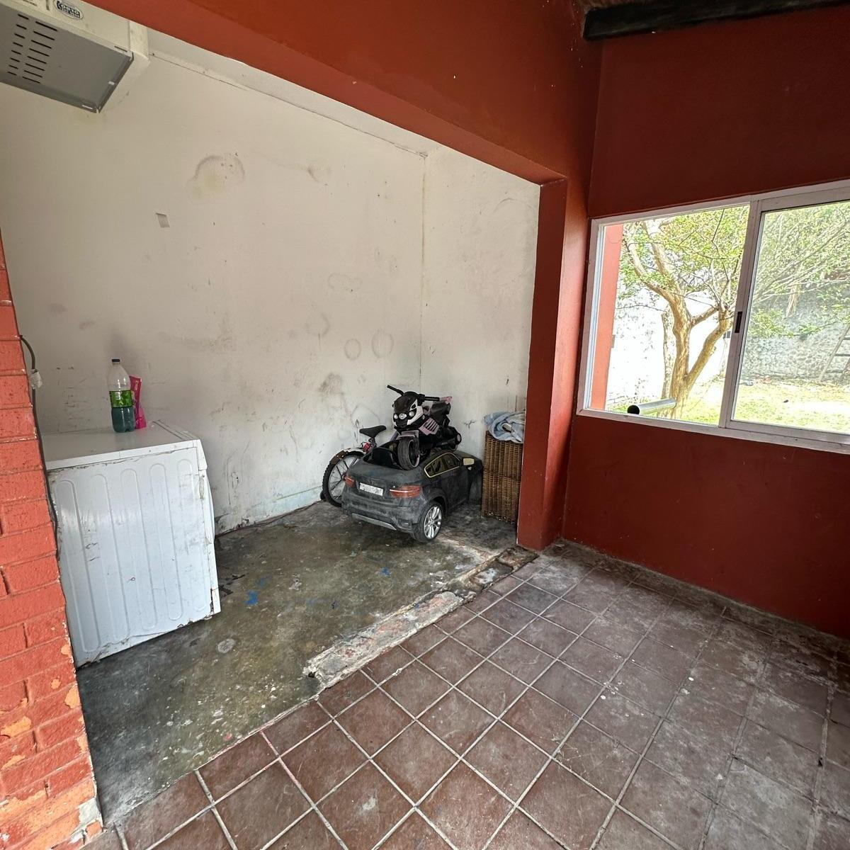 Casa Sobre Lote de 300 Mtrs2 Aprox, 4 Ambientes con Cochera 4