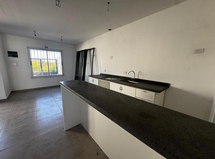 CASA EN VENTA CAMPANA 5