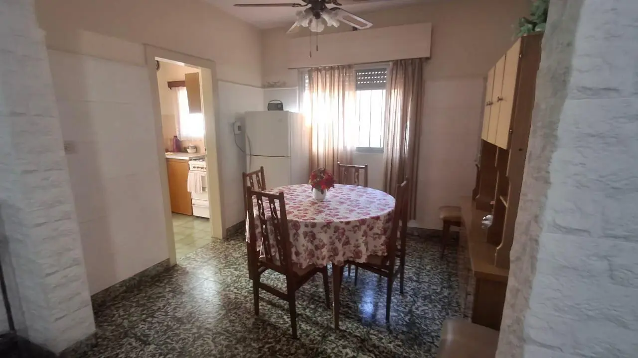 2 casas sobre lote propio en Victoria 2