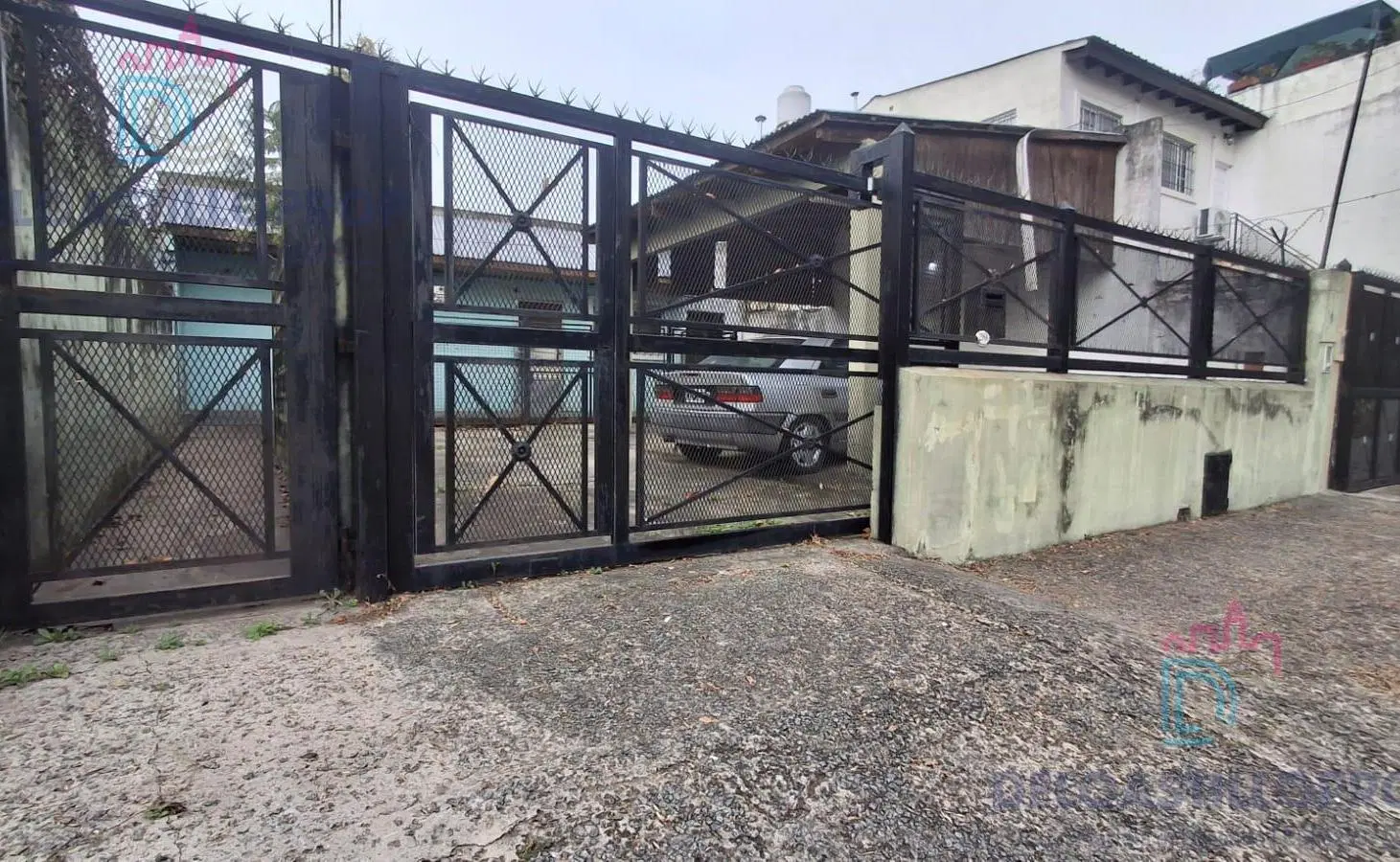Venta en block sobre lote de 374 m2 2