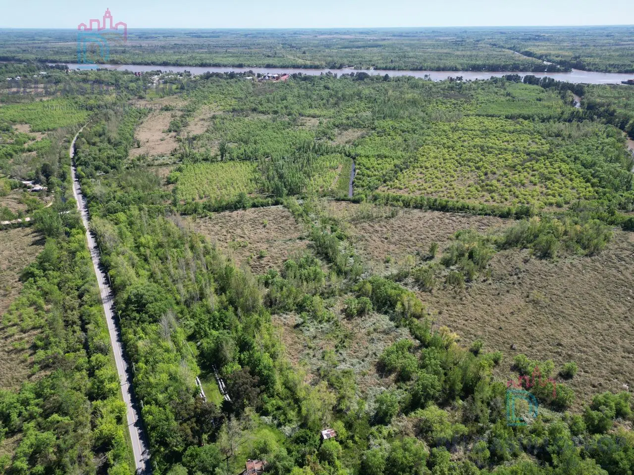 Terreno en venta sobre la Ruta 25 8