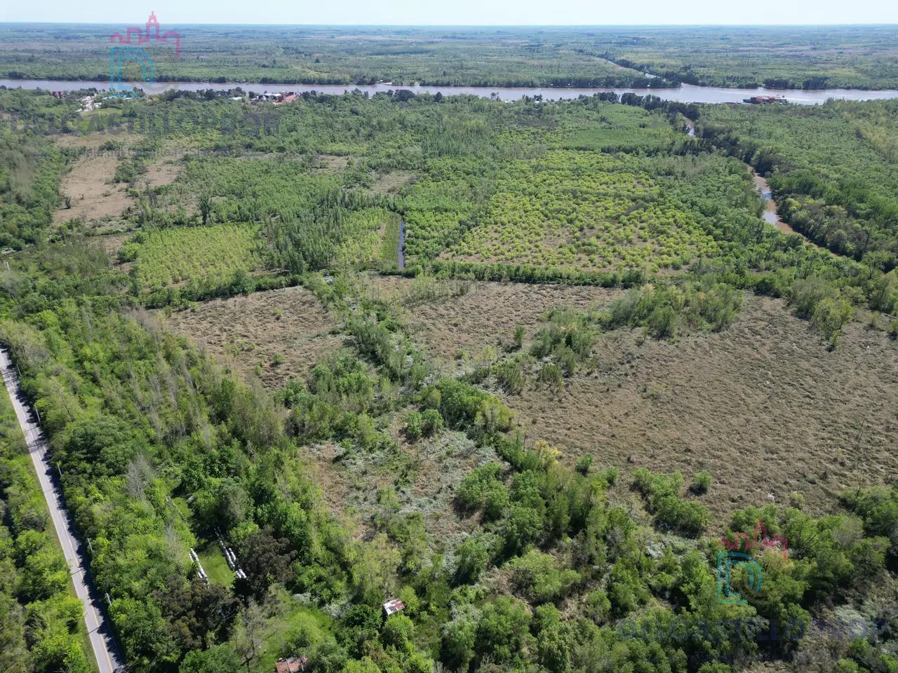 Terreno en venta sobre la Ruta 25 3