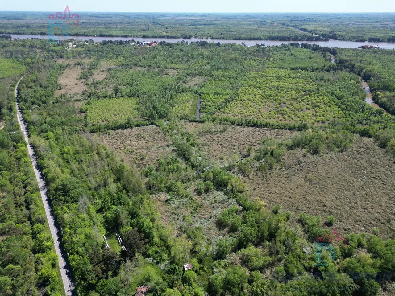 Terreno en venta sobre la Ruta 25 2