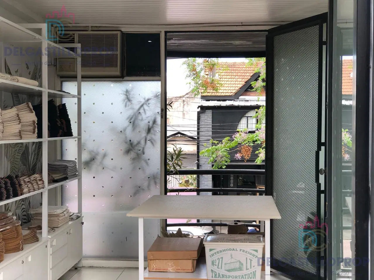 LOCAL COMERCIAL EN VENTA 4