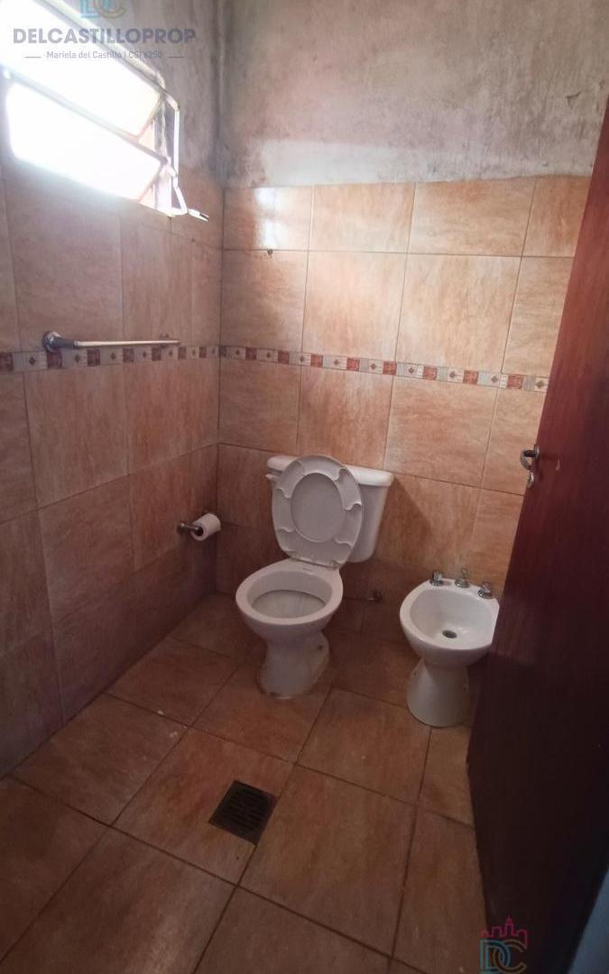 Foto de Casa 3 Amb. a Refaccionar Depto 2 Amb. | 310 m² de Terreno | Apta, imagen 2