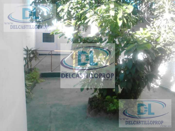 Foto de VENTA EN BLOCK 2 CASAS SOBRE LOTE PROPIO EN VIRREYES, imagen 2