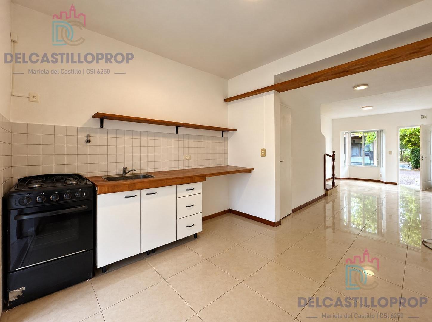 Foto de TRÍPLEX 4 AMBIENTES CON PATIO Y ESPACIO VEHICULAR | BARRIO PRIVADO “LAS, imagen 1