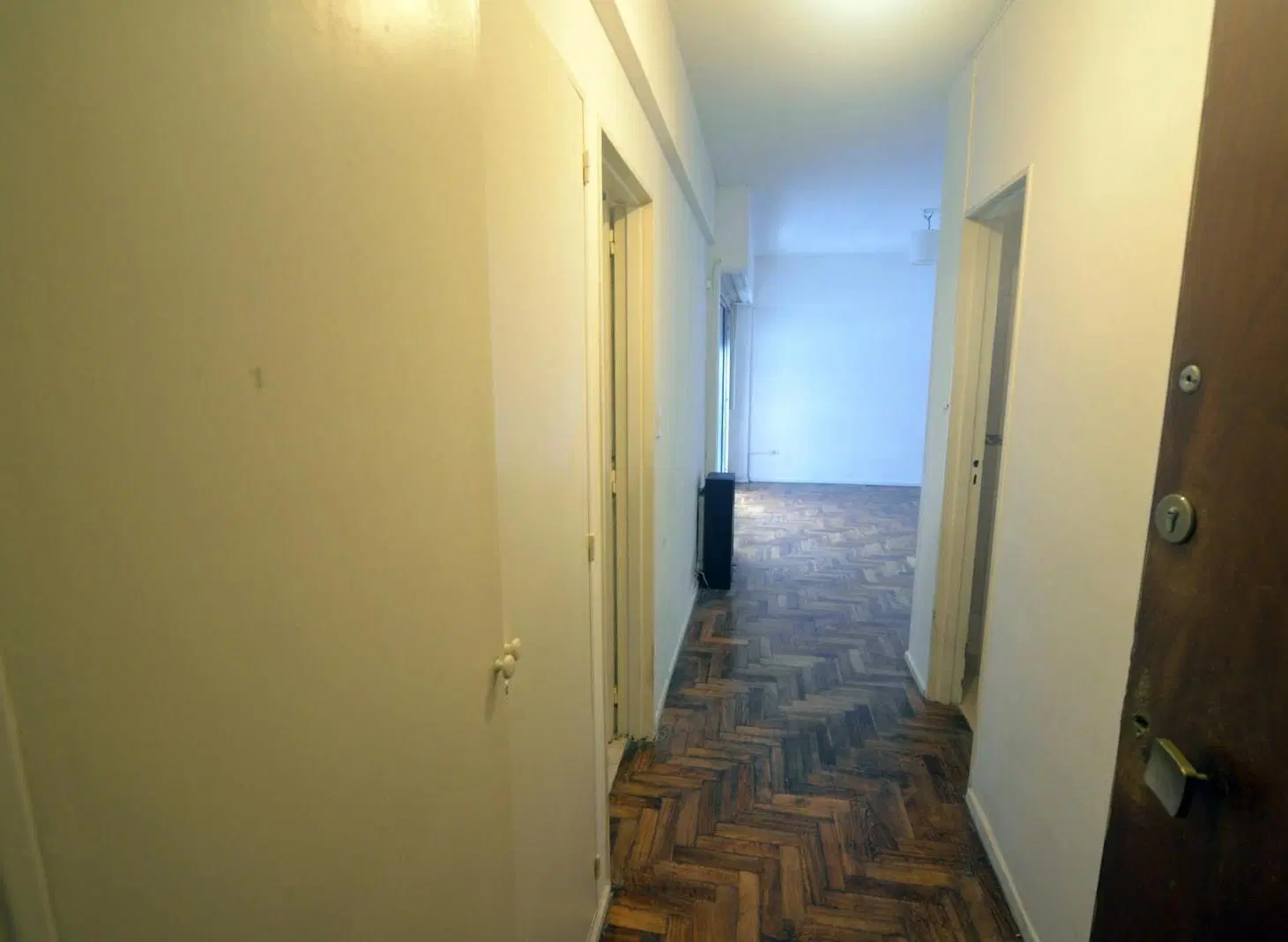 Departamento monoambiente Lateral 4