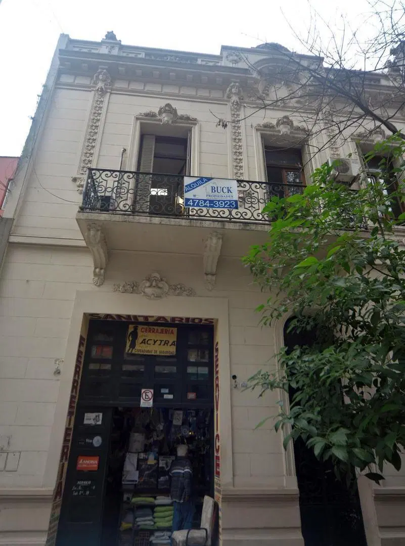 Oficina en Vuelta de Obligado al 1500 - 5 Despachos - Sin Expensas 4