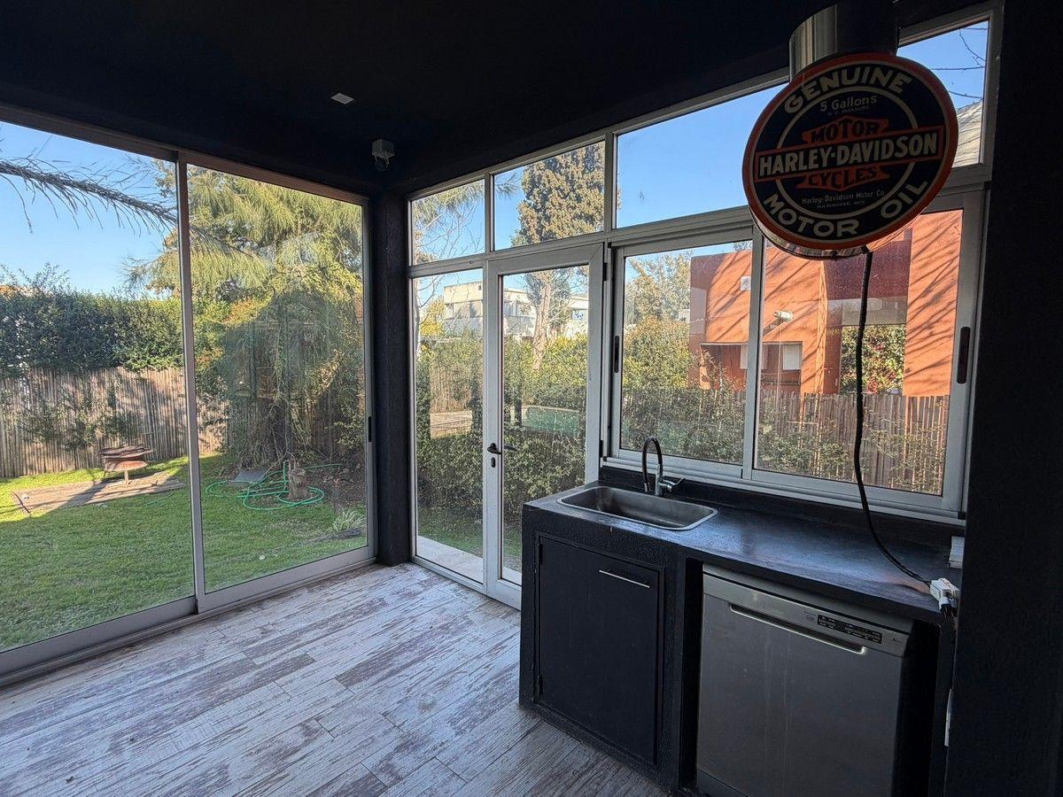 Foto de Venta Excelente casa 3D Pileta La Canada lote central, imagen 5
