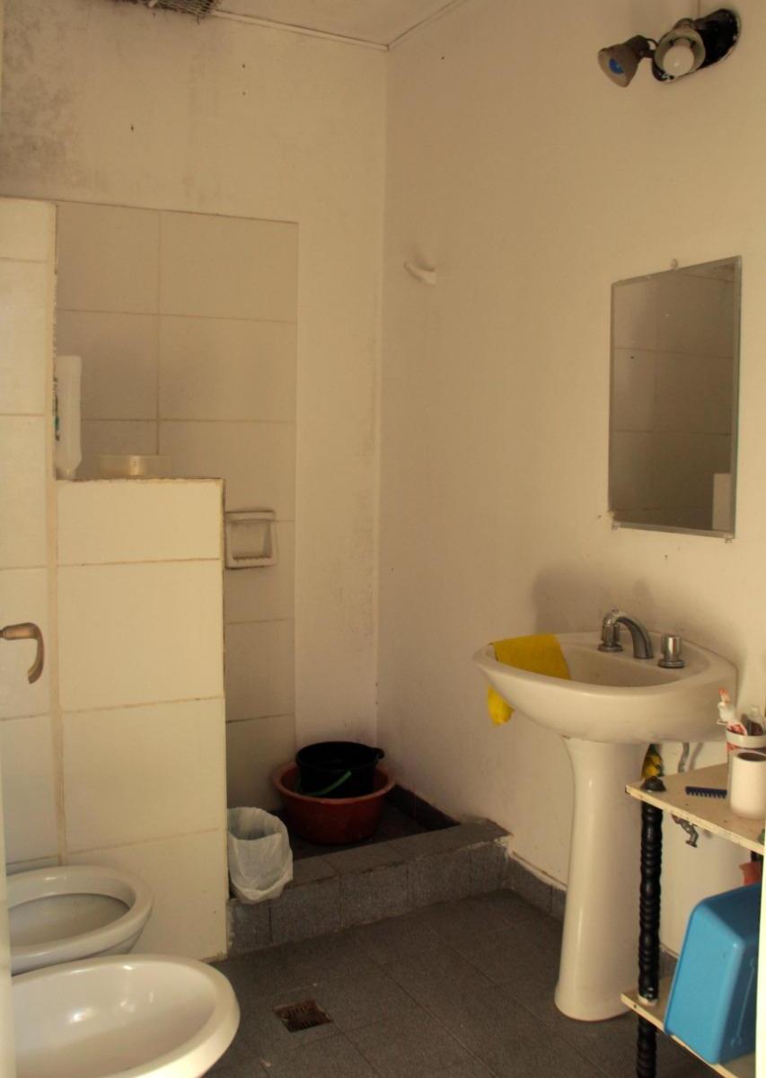 Casa al frente para dos familias