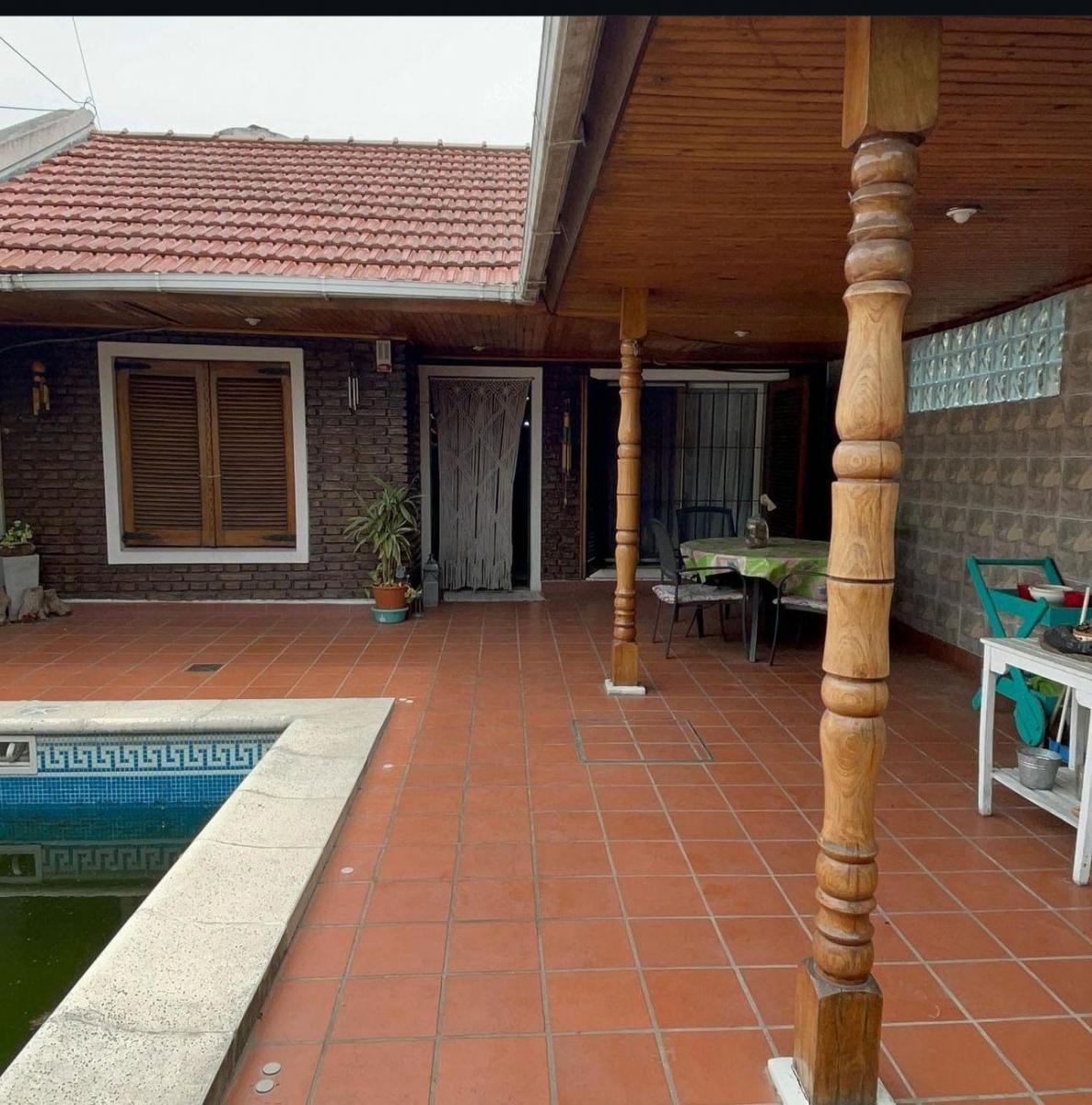 PH Al Frente Con Pileta y parque Excelente Ubicación Detalles De Categoría