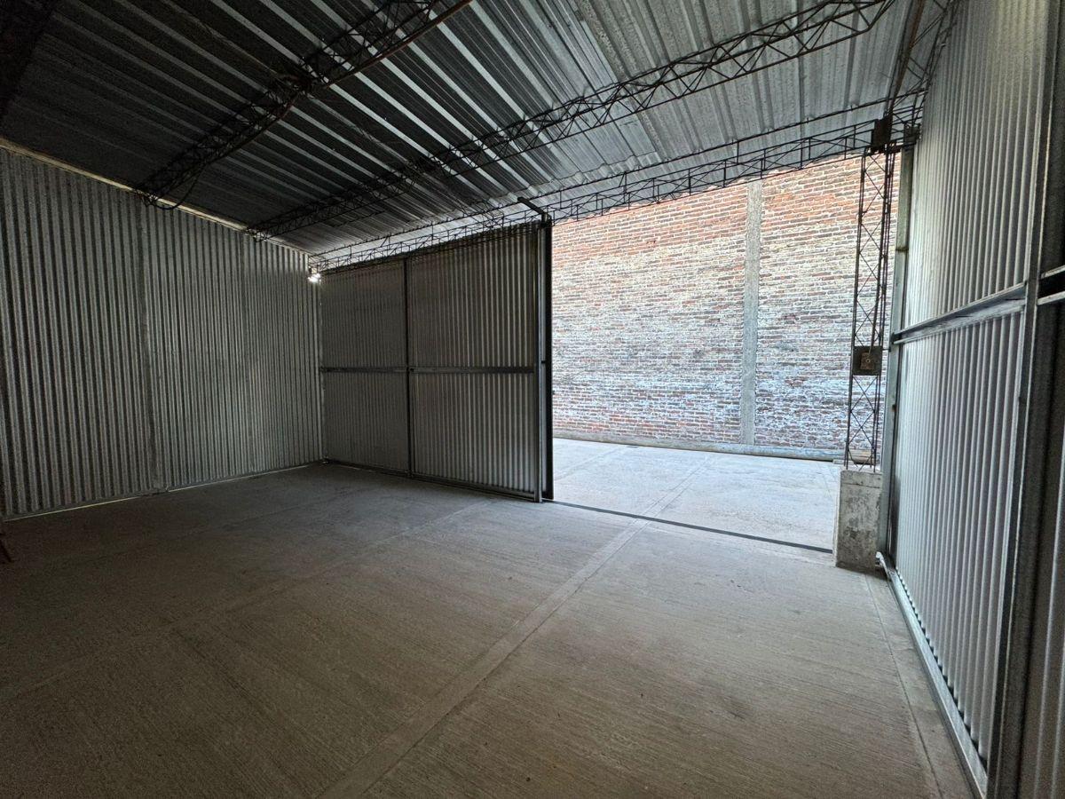 Foto de Propiedad sobre lote propio con depósitos – Ideal para vivienda y, imagen 3
