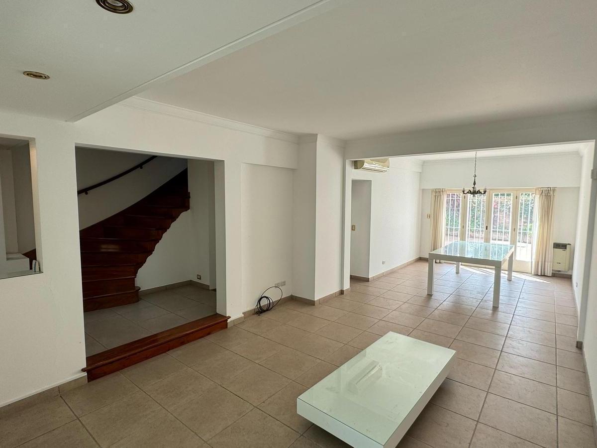 Venta Casa en Barrio River 4