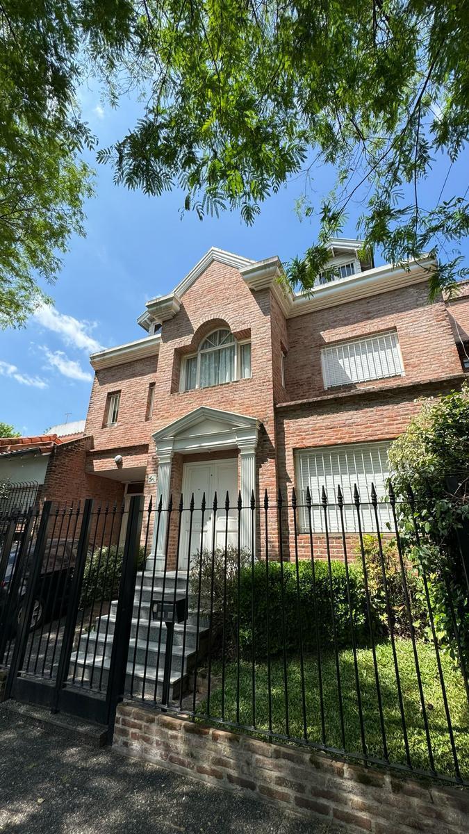 Venta Casa en Barrio River 5