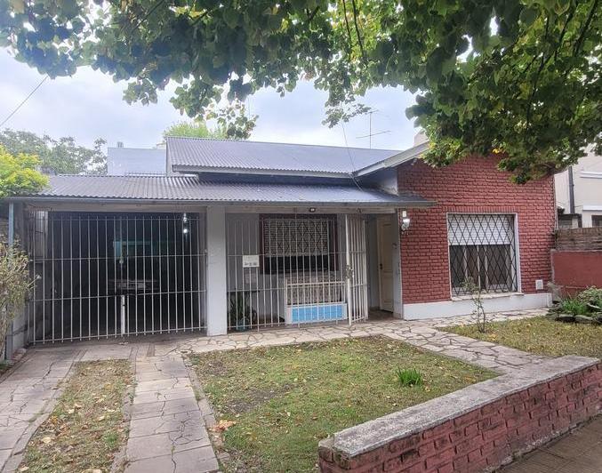 Venta Casa en Villa Santos Tesei 2