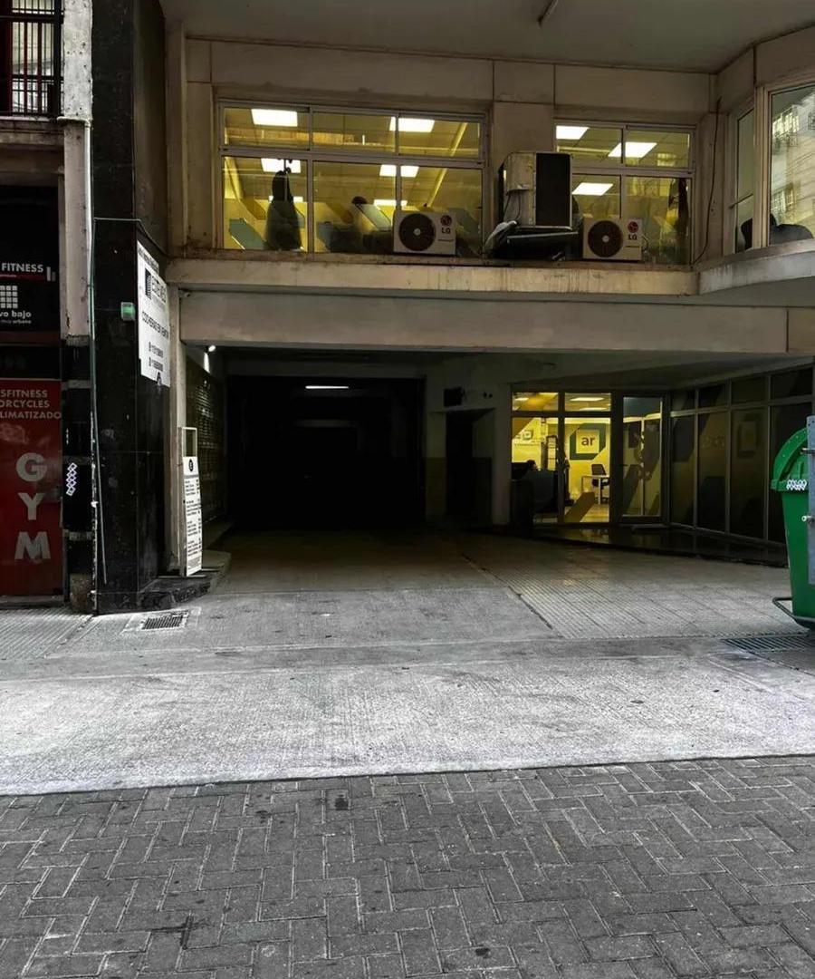 COCHERA EN MICROCENTRO