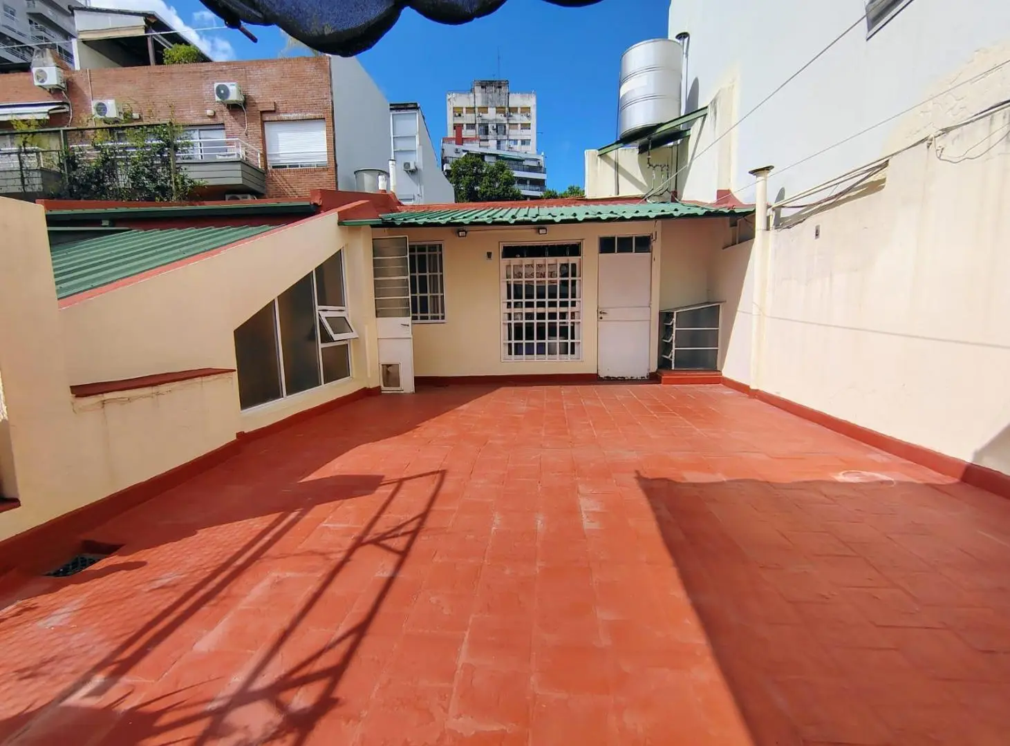 VENTA PH 4 AMBIENTES | ENTRADA INDEP. | PATIO Y TERRAZA PROPIA | A METROS AV. CABILDO | SAAVEDRA 1
