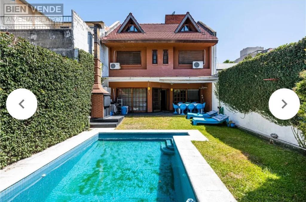 EXCELENTE CASA DE 6 AMBIENTES EN VENTA EN VICENTE LOPEZ