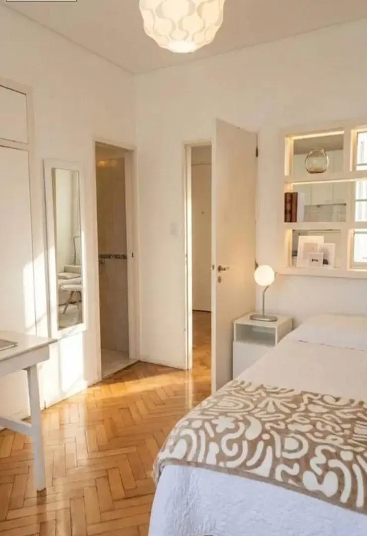 VENTA 2 AMBIENTES AL FRENTE | RECICLADO A NUEVO | SÚPER LUMINOSO | METROS AV. RIVADAVIA | MONTSERRAT 5