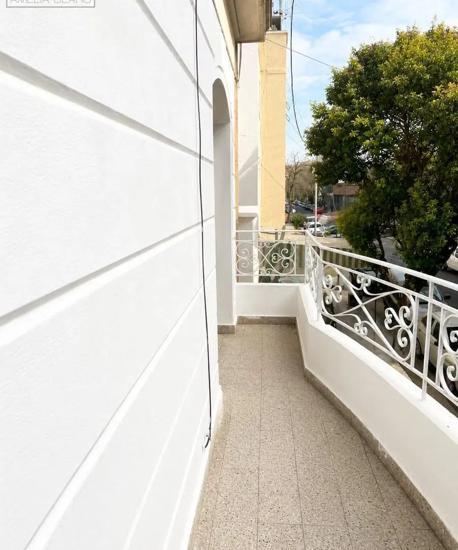 EXCELENTE DEPARTAMENTO 4 AMBIENTES CON BALCÓN CORRIDO Y TERRAZA PROPIA 5