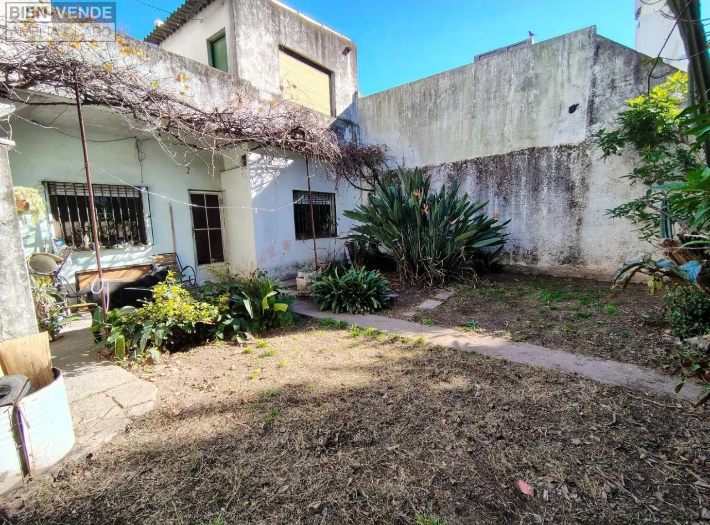 OPORTUNIDAD IDEAL INVERSOR | CASA LOTE PROPIO A RECICLAR | 200m2 | JARDÍN Y TERRAZA | VILLA MARTELLI 3