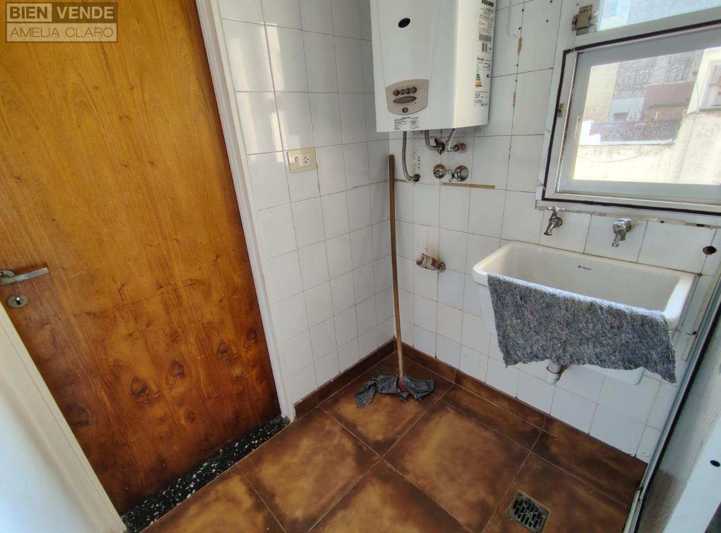 Foto de EXCELENTE DEPARTAMENTO 4 AMBIENTES CON DEPENDENCIA Y BALCON CORRIDO, imagen 1