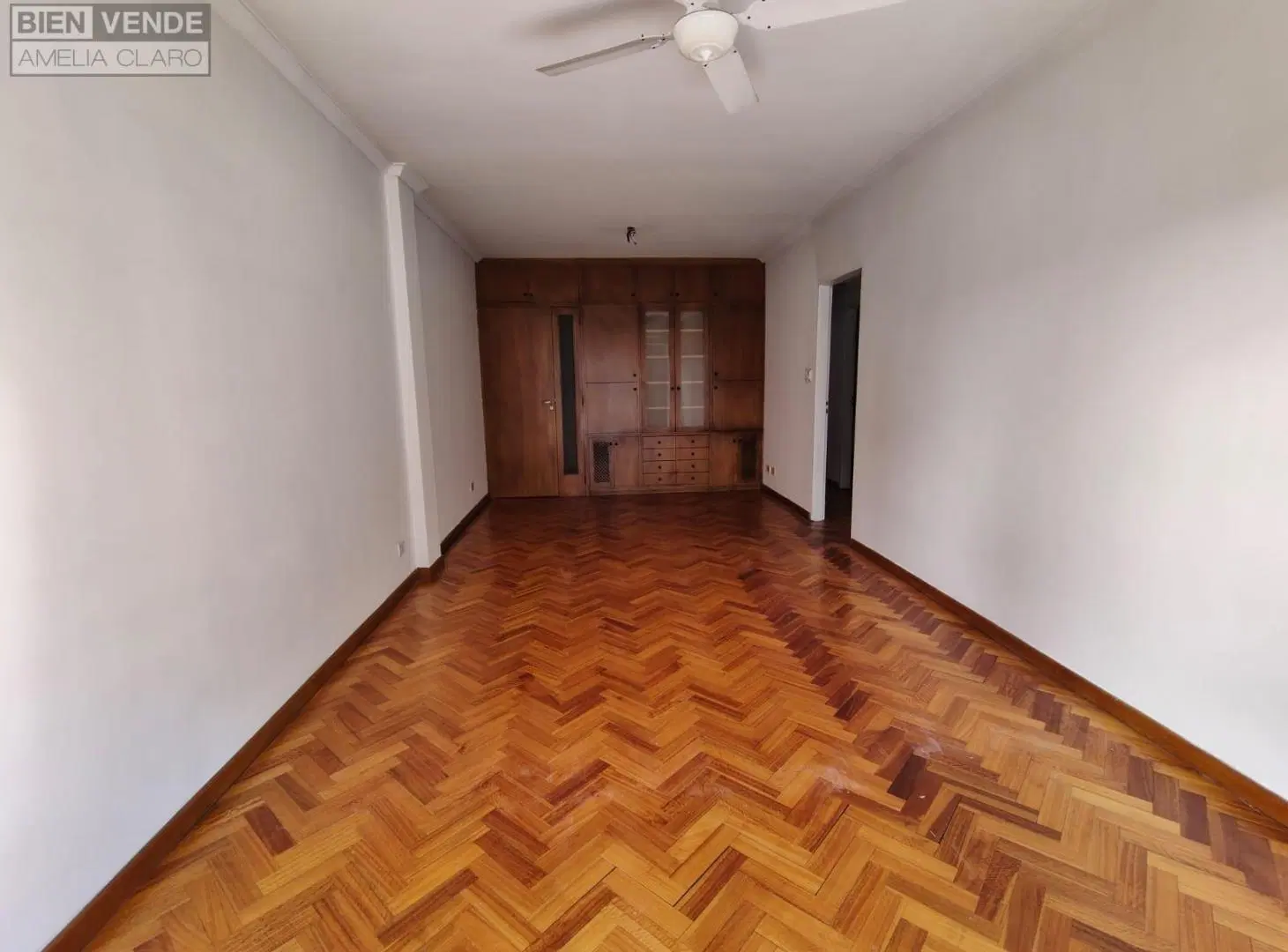 EXCELENTE DEPARTAMENTO 4 AMBIENTES CON DEPENDENCIA Y BALCON CORRIDO 3