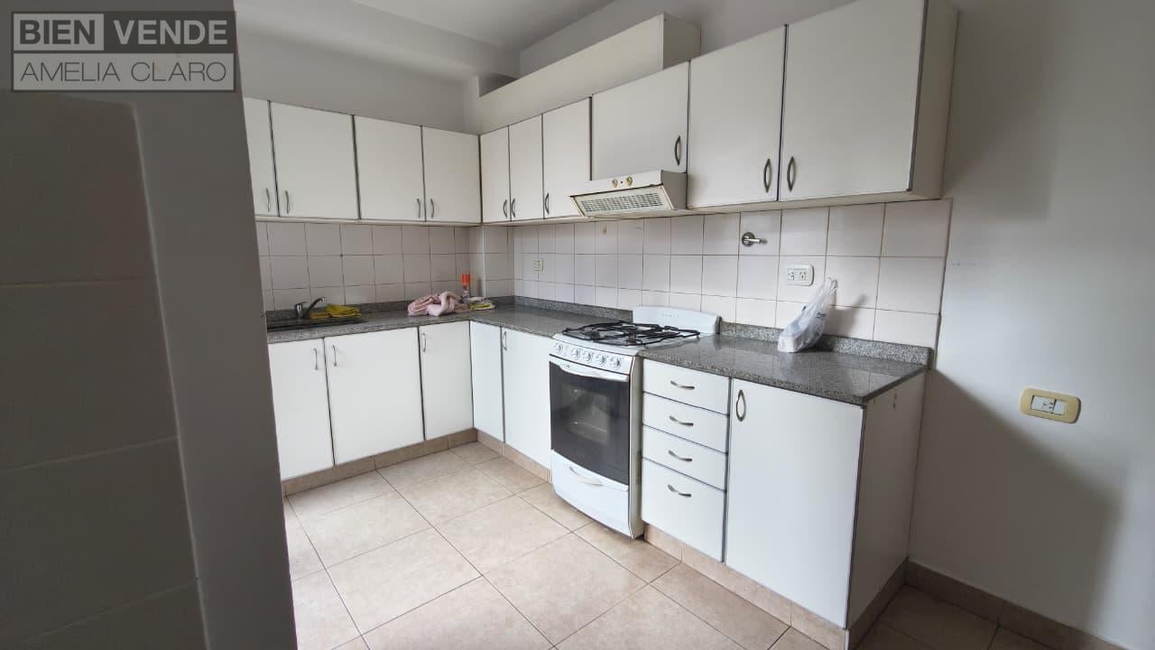 Foto de ALQUILER DEPARTAMENTO 5 AMBIENTES | FRENTE DOBLE BALCÓN | PARRILLA |, imagen 5