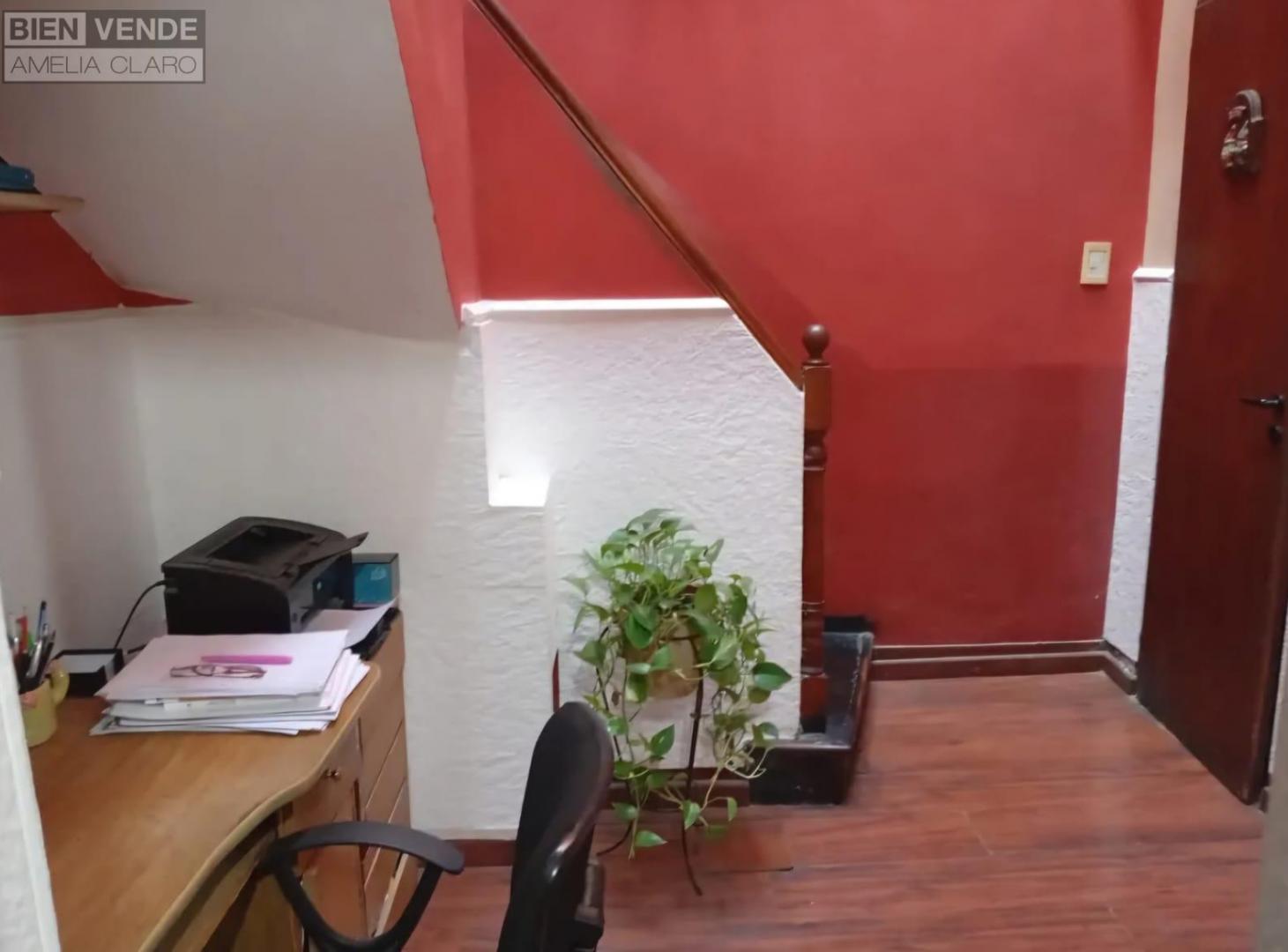 Foto de PH 4 AMBIENTES AL FRENTE – 110 M² – 3 DORMITORIOS – SIN EXPENSAS – VILLA URQUIZA, imagen 2