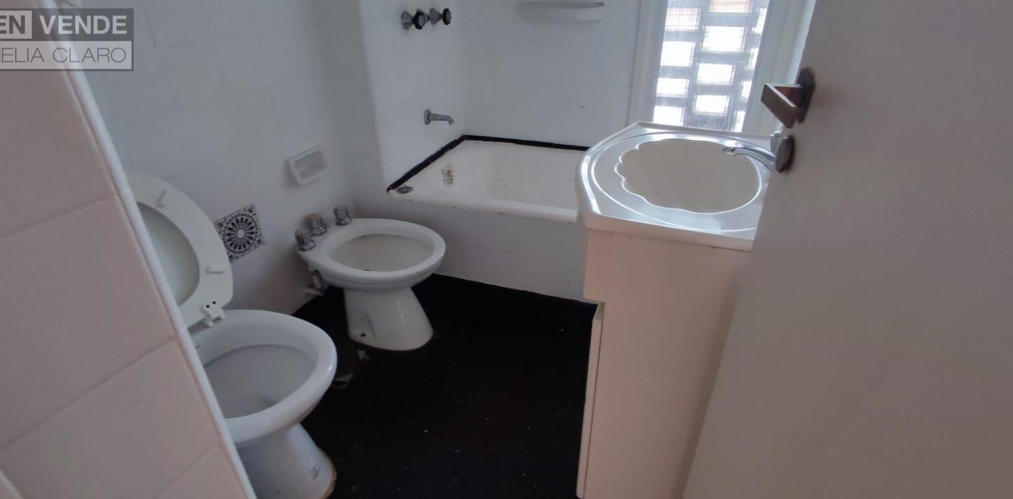 Foto de VENTA DEPARTAMENTO 3 AMBIENTES FRENTE CON BALCÓN | VISTA ABIERTA |, imagen 2