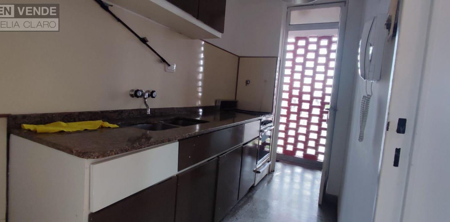 Foto de VENTA DEPARTAMENTO 3 AMBIENTES FRENTE CON BALCÓN | VISTA ABIERTA |, imagen 1