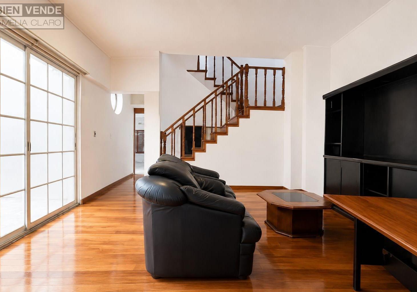 Foto de CASA EN CABALLITO – AMPLIOS ESPACIOS, QUINCHO, TERRAZA Y COCHERA, imagen 1