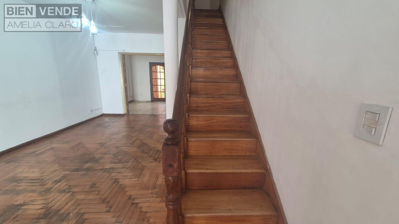 Foto de EXCELENTE TRIPLEX CON JARDIN, FRENTE A LA PLAZA B. VICUÑA MACKENNA EN, imagen 5