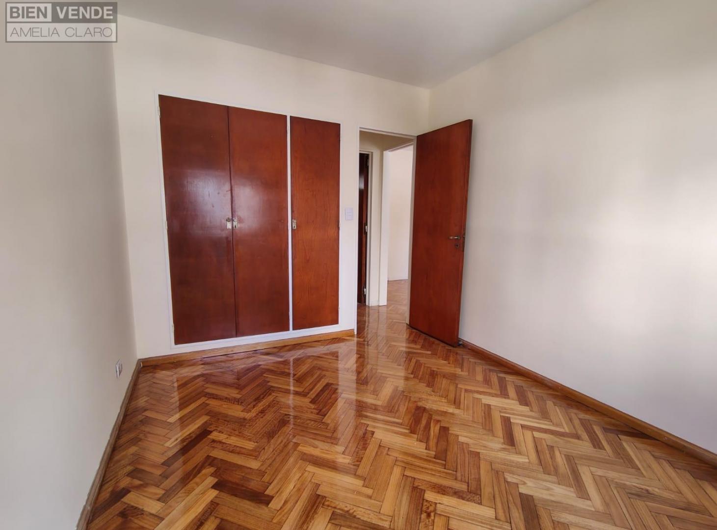 Foto de EXCELENTE DEPARTAMENTO 2 AMBIENTES CON SALIDA AL CONTRAFRENTE CON BALCON, imagen 2
