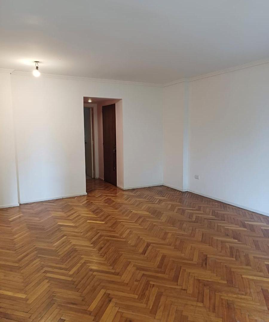Foto de ALQUILER DE EXCELENTE 4 AMBIENTES AL FRENTE CON BALCON CORRIDO Y, imagen 4